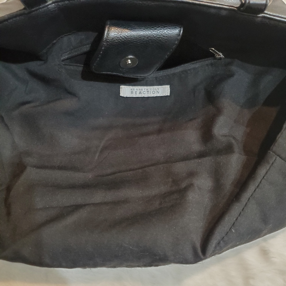 Reaction Kenneth Cole Black Tote Bag - Picture 4 of 12